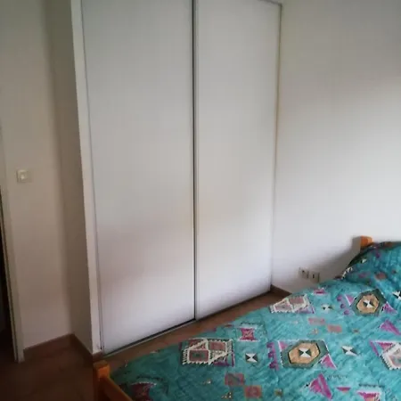 Location D'une Au Calme Dans Un * Νιμ